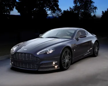 Aston Martin - Vantage